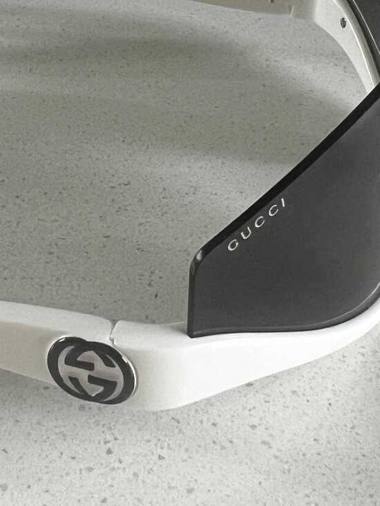 GUCCI GG1650S 007 Interlocking G WHITE shield-frame sunglasses main image 4